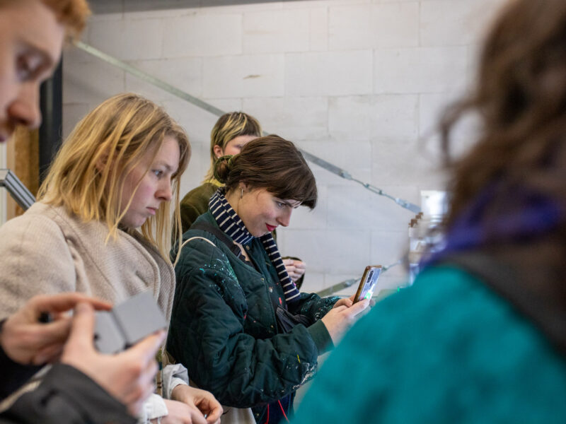 Inversie #4 kunstenaars op bezoek bij Light on Labs